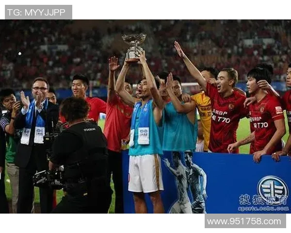 恒大与辽宁精彩对决比赛录像回顾与精彩瞬间分析